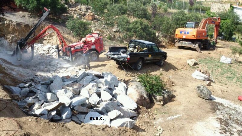 trabajos de demolicion de piedras y rocas